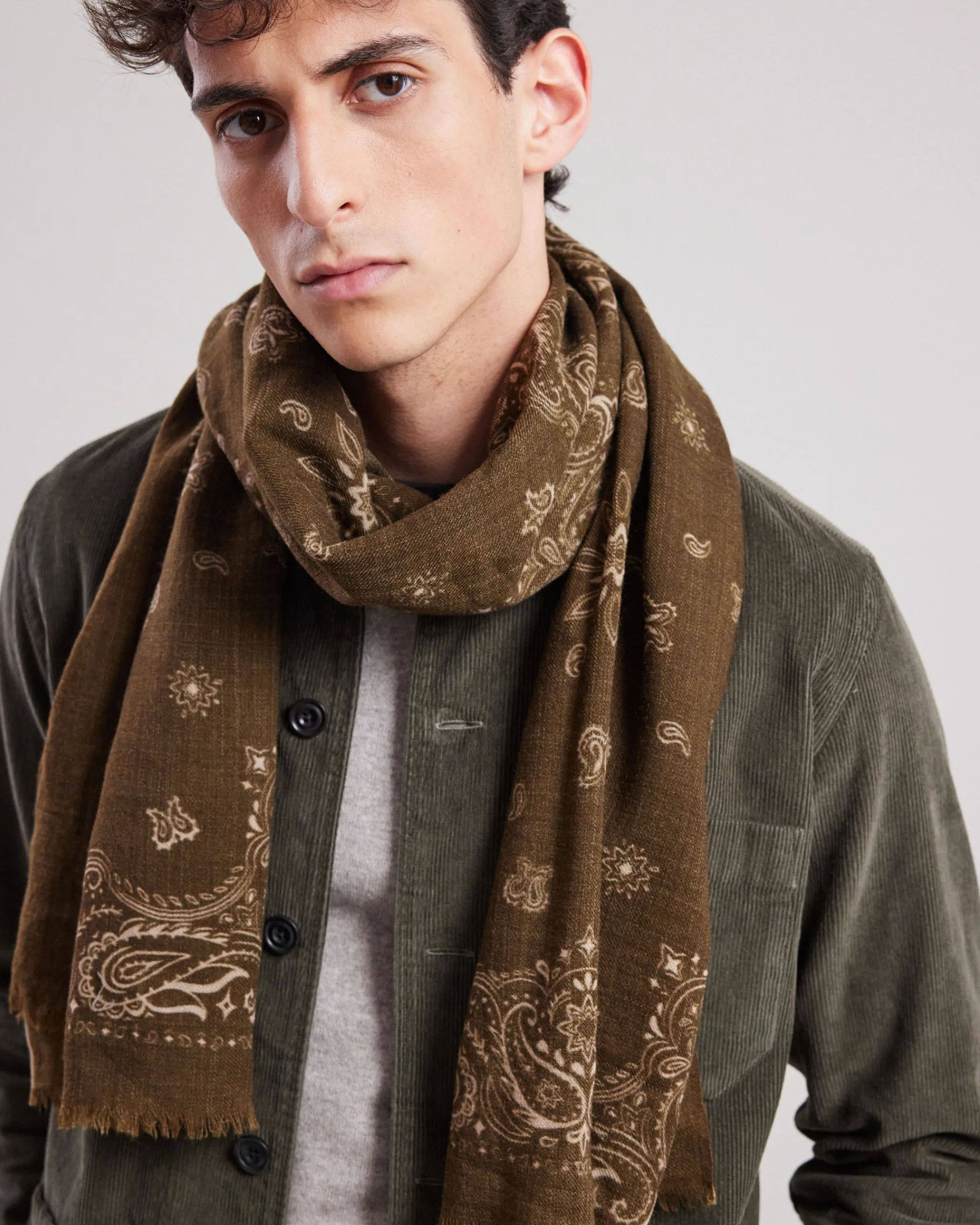 bandana_scarf_1-5.webp Bandana Scarf<Hartford Fashion