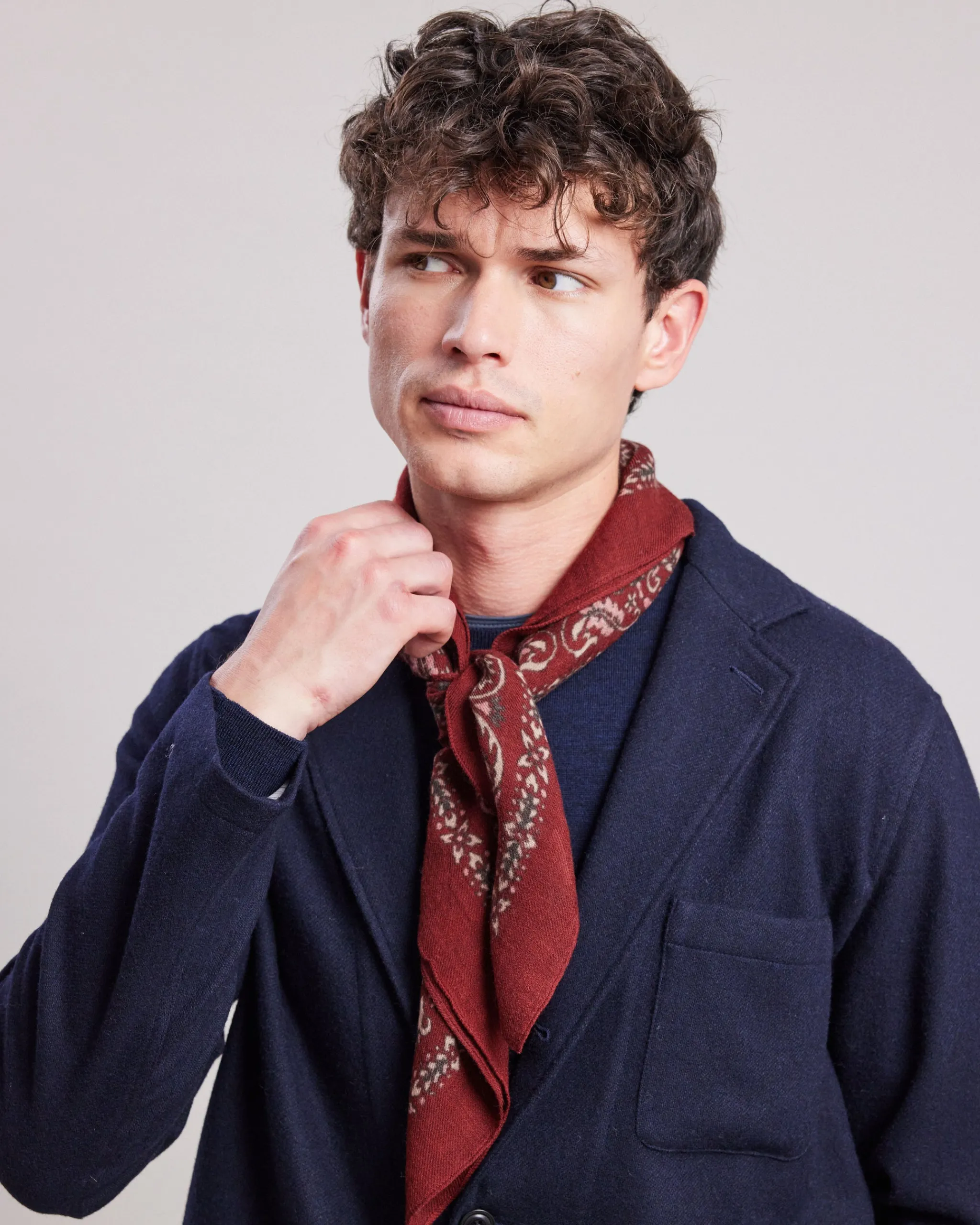 bandana_scarf_1-8.webp Bandana Scarf<Hartford Fashion
