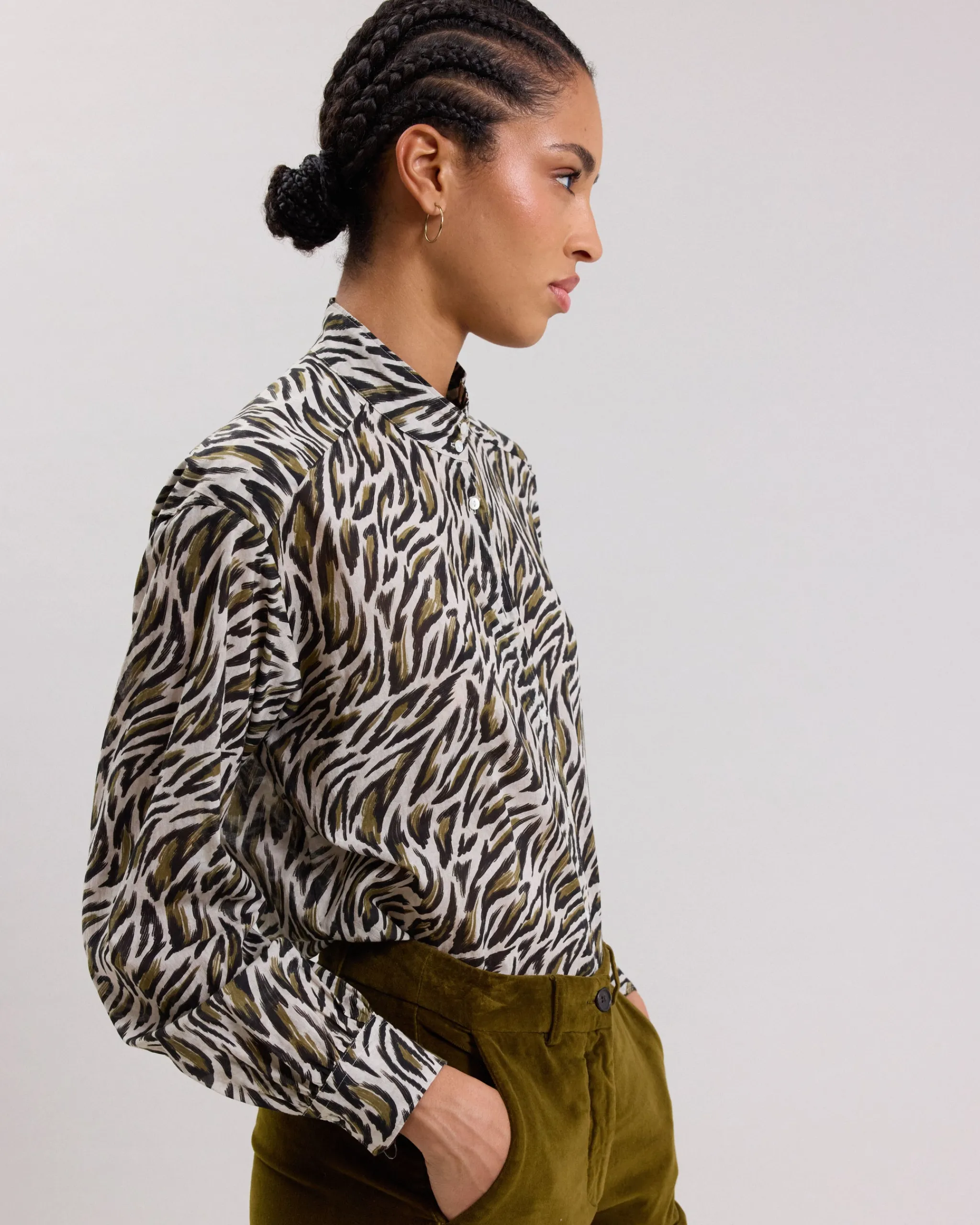 calim_shirt_1.webp Calim Shirt<Hartford Outlet