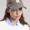 Cap H<Hartford New