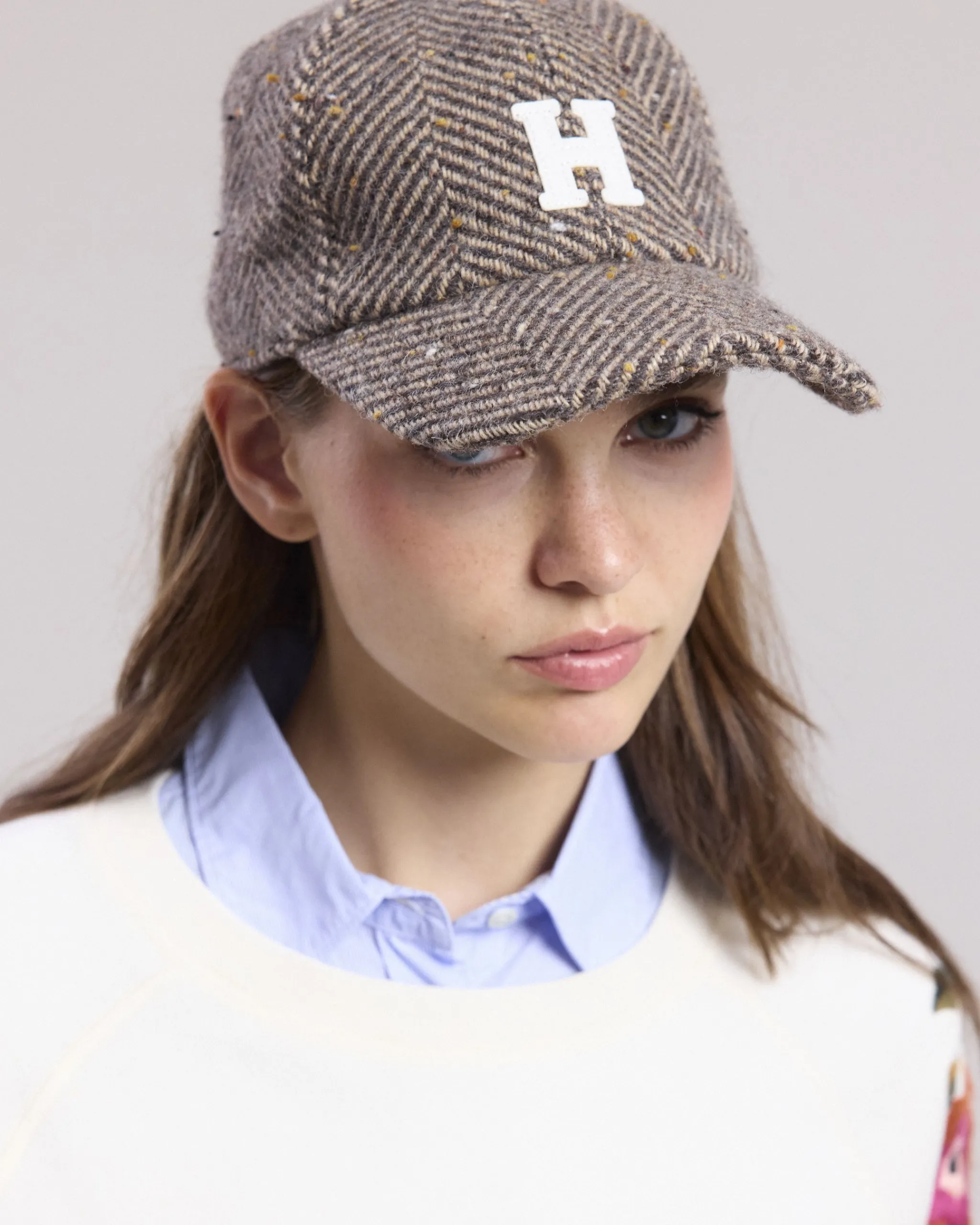 cap_h_0-4.webp Cap H<Hartford New