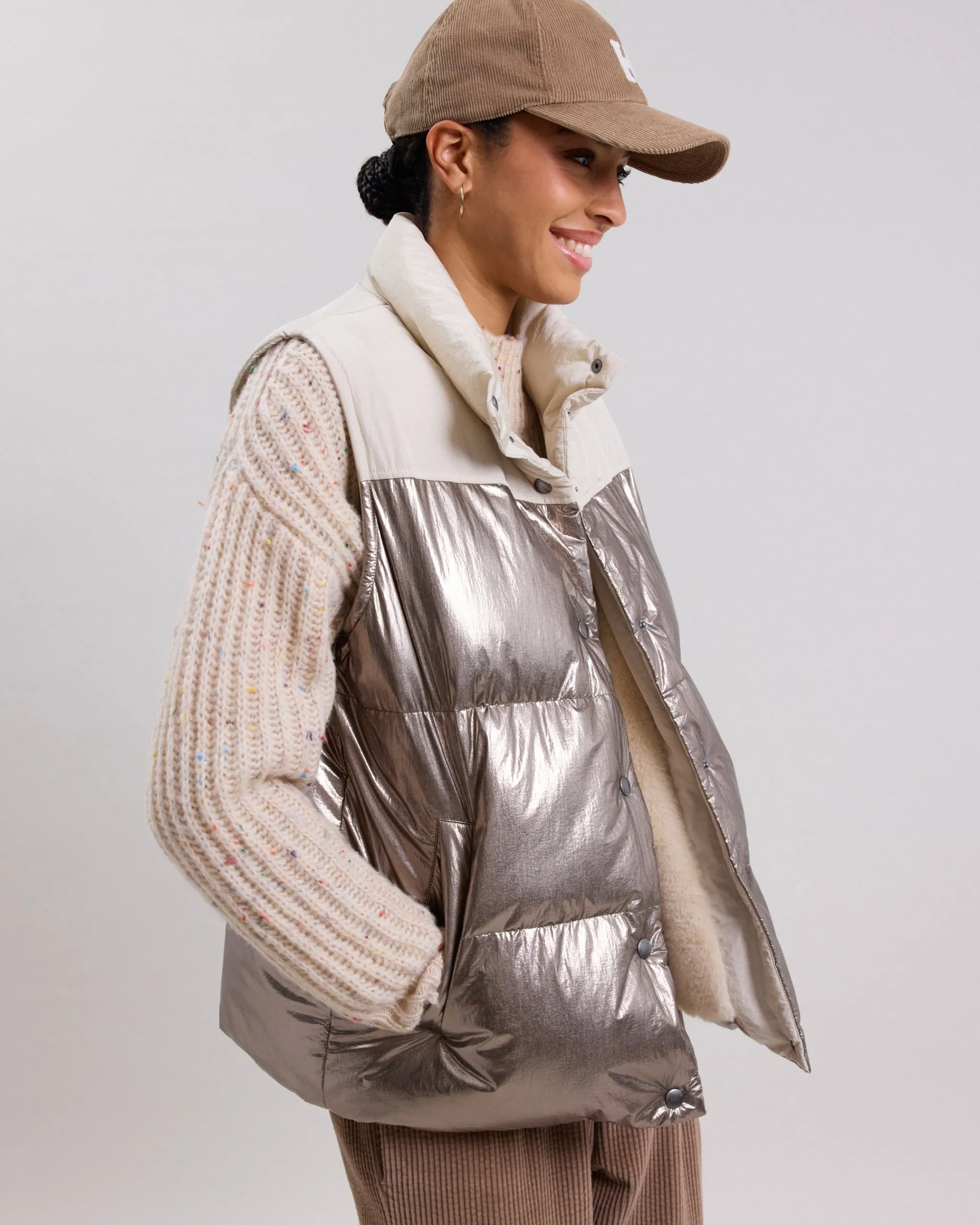 cap_h_1-1.webp Cap H<Hartford Store