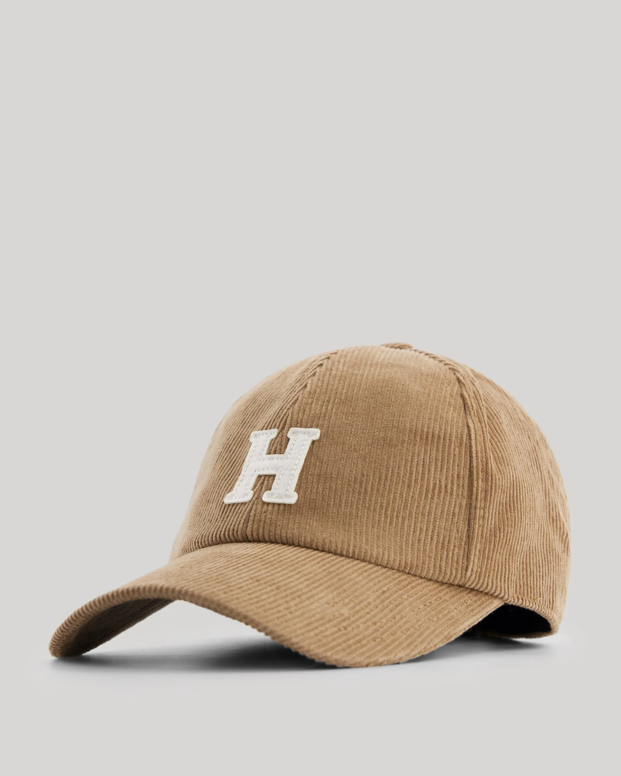 cap_h_2-1.webp Cap H<Hartford Store