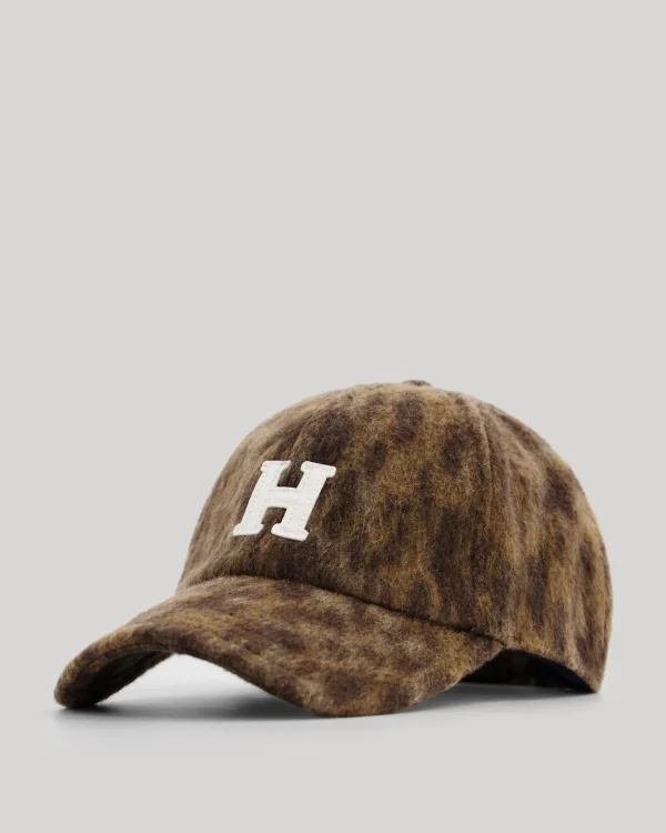 Cap H<Hartford Online