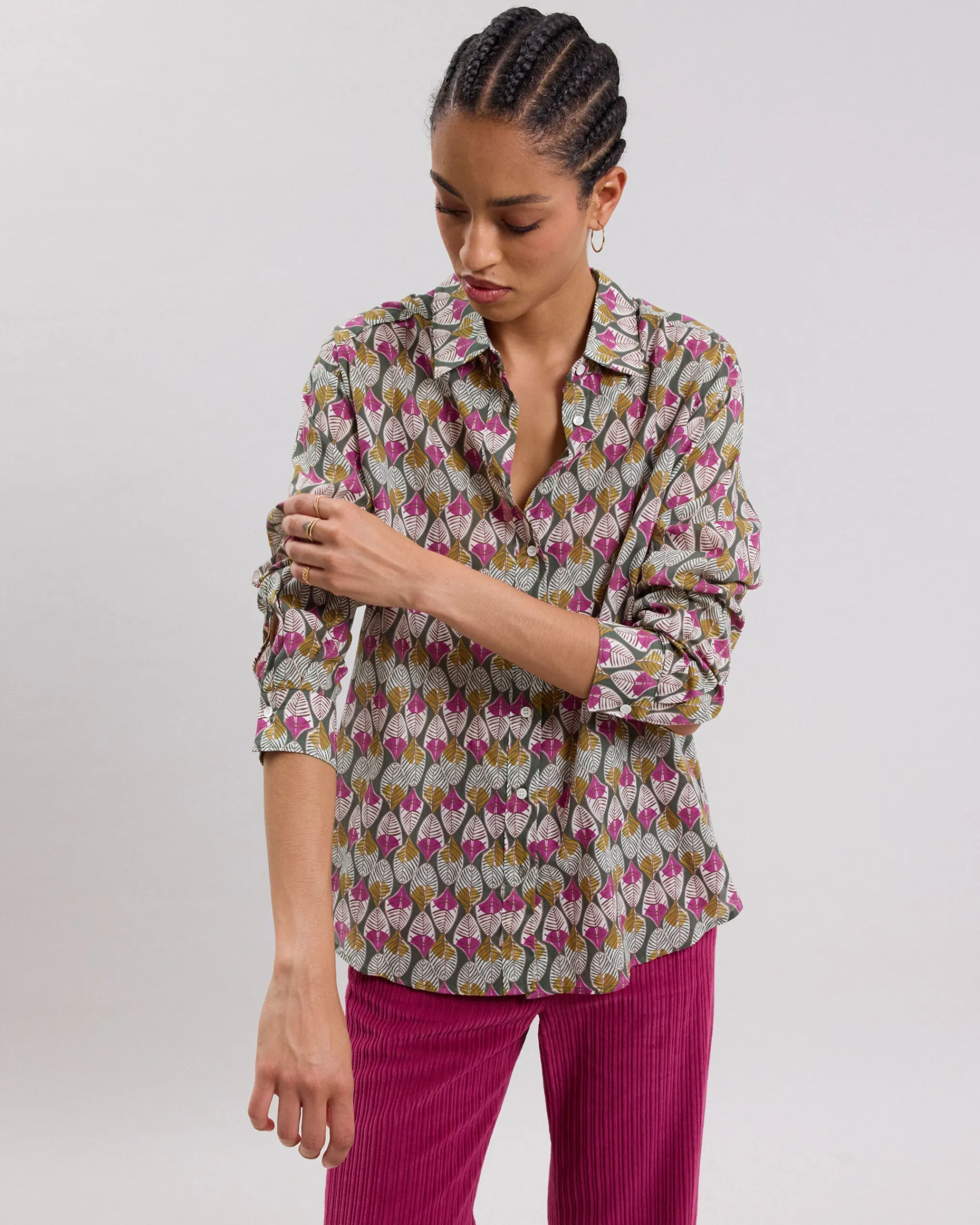 cinema_shirt_3-4.webp Cinema Shirt<Hartford Outlet