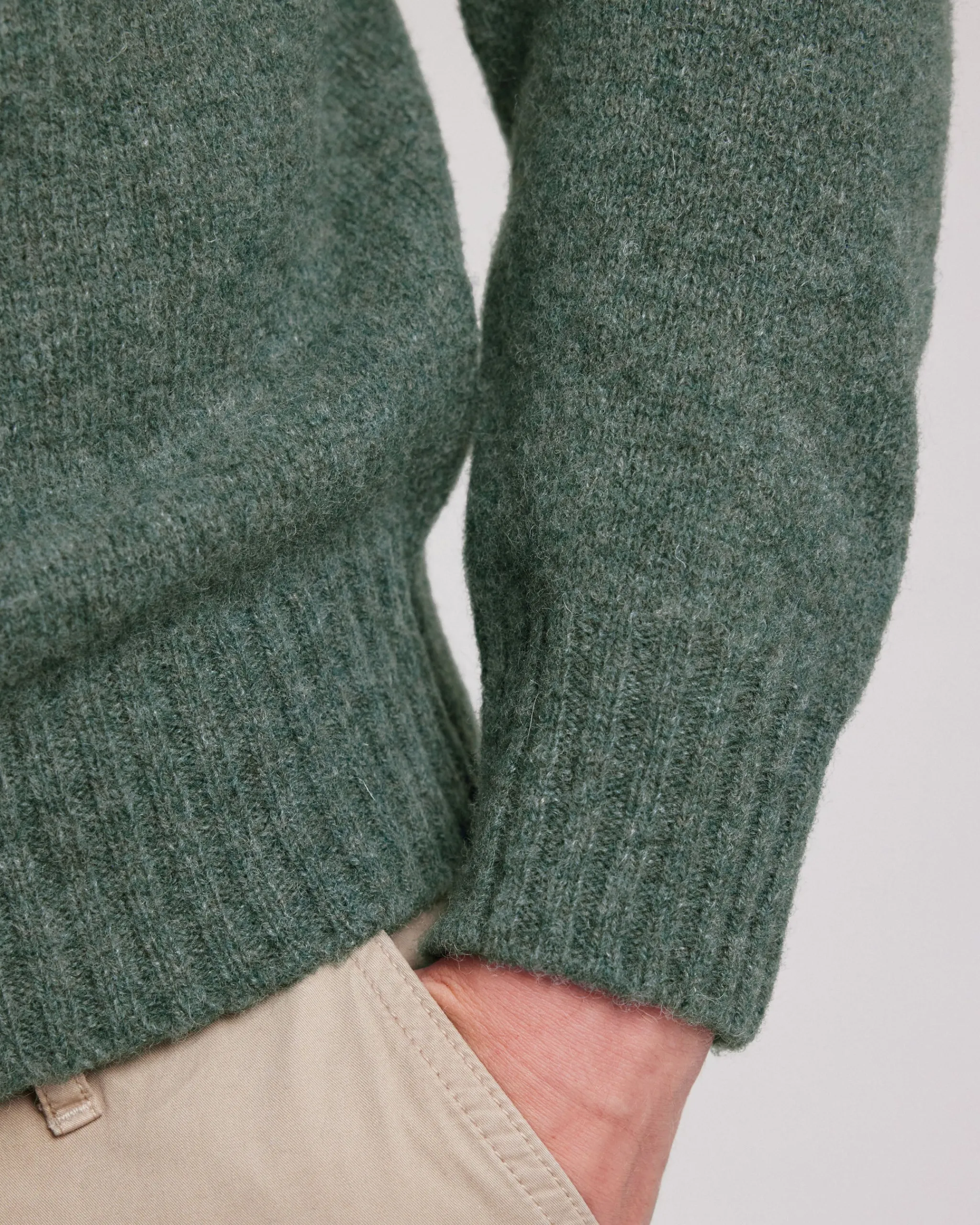 crew_sweater_1-4.webp Crew Sweater<Hartford Hot