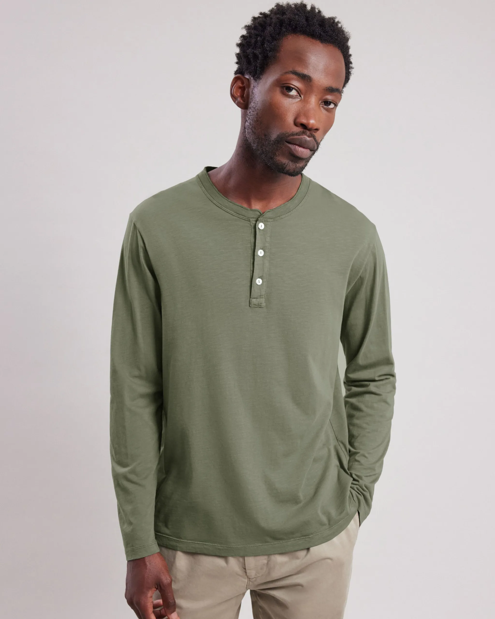 henley_tshirt_0-1.webp Henley T-shirt<Hartford Clearance