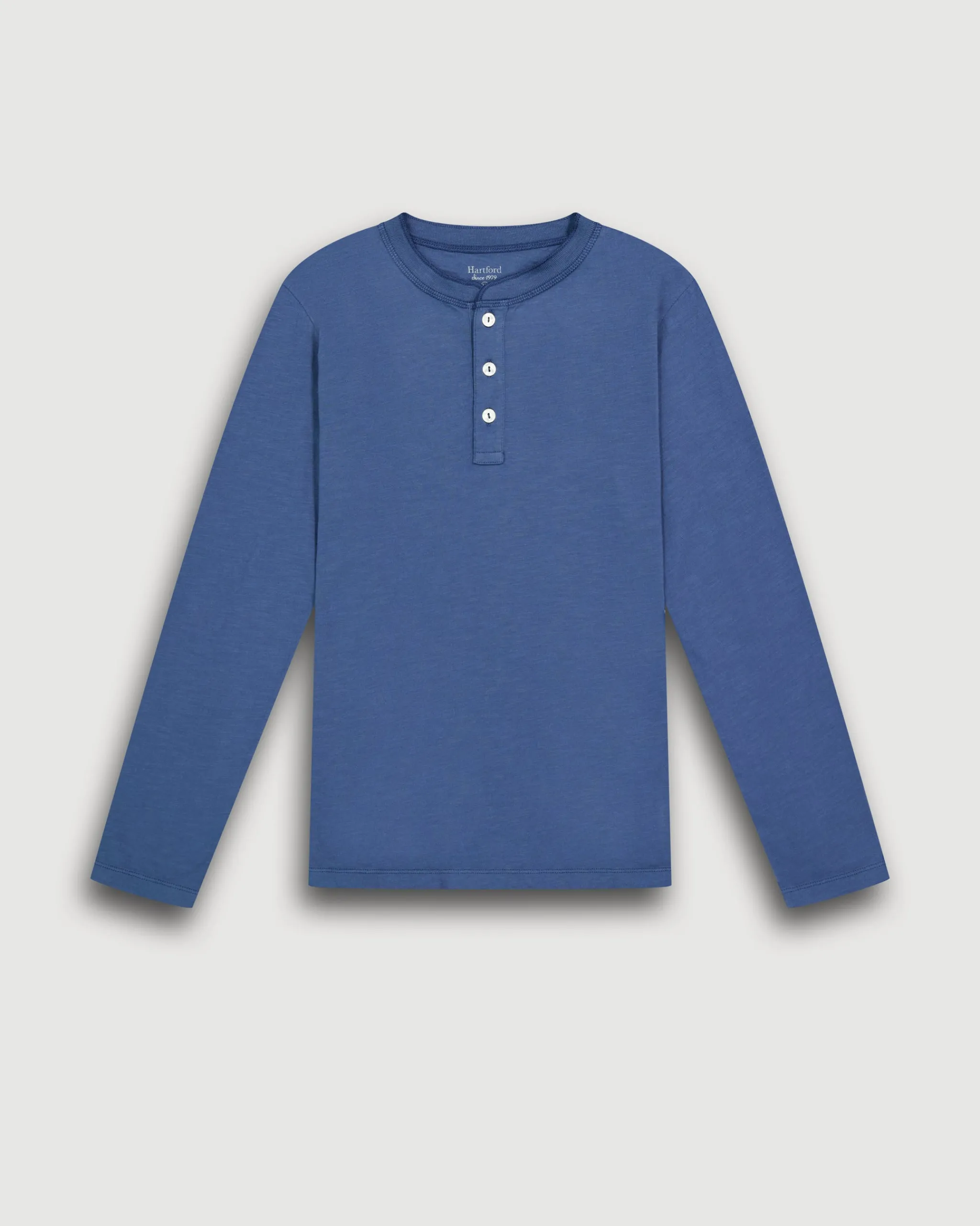 henley_tshirt_0-2.webp Henley T-shirt<Hartford Store