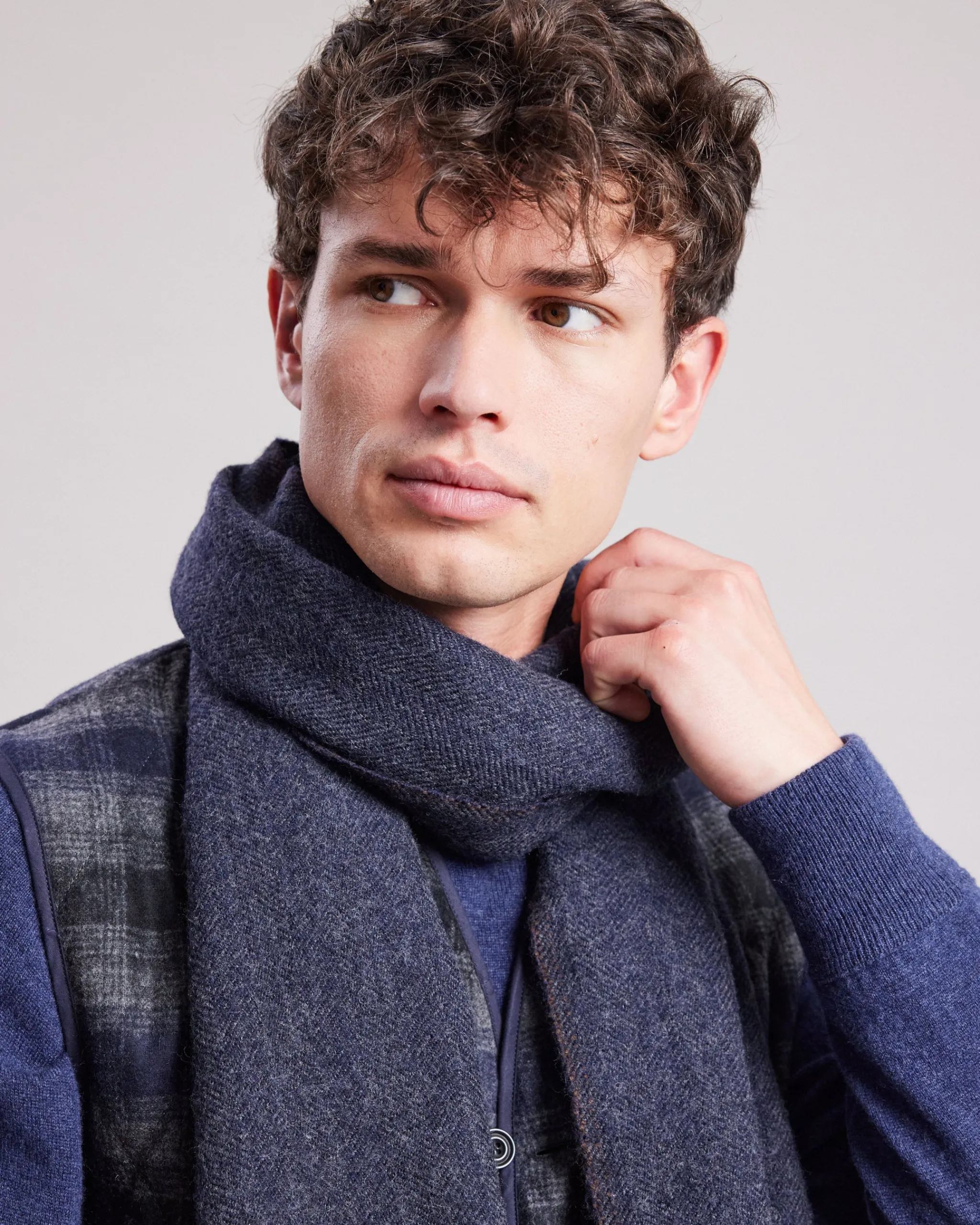 herringbone_scarf_1-1.webp Herringbone Scarf<Hartford Hot