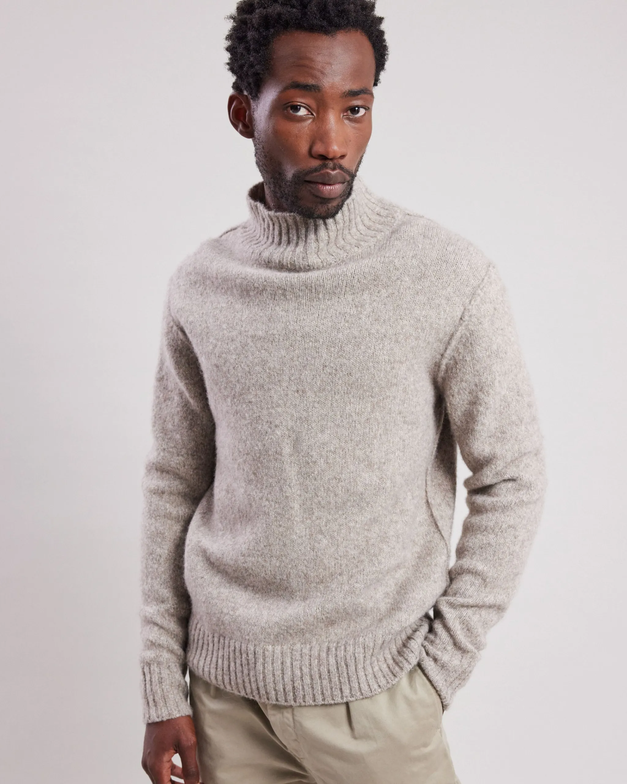 high_neck_sweater_0-2.webp High Neck Sweater<Hartford Clearance