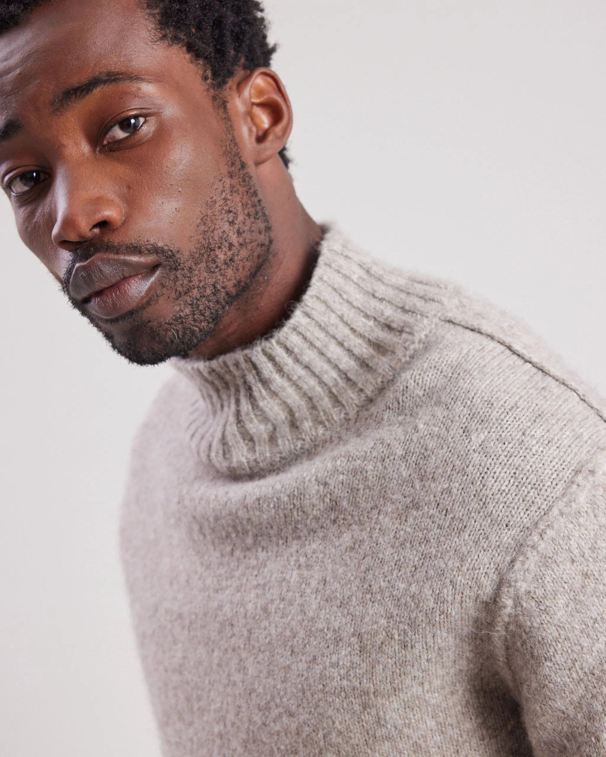 high_neck_sweater_1-2.webp High Neck Sweater<Hartford Clearance