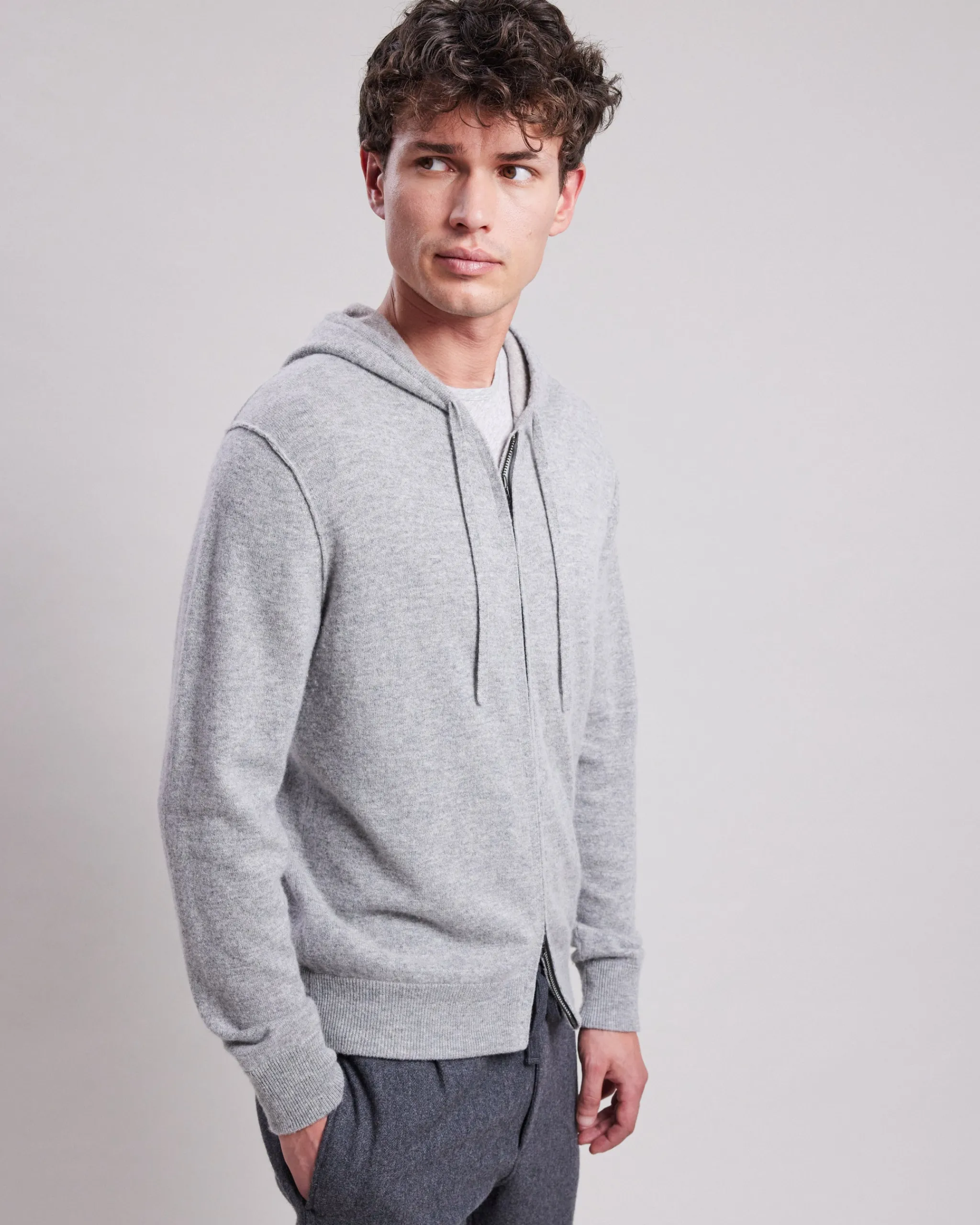 hoody_sweater_0.webp Hoody Sweater<Hartford Discount