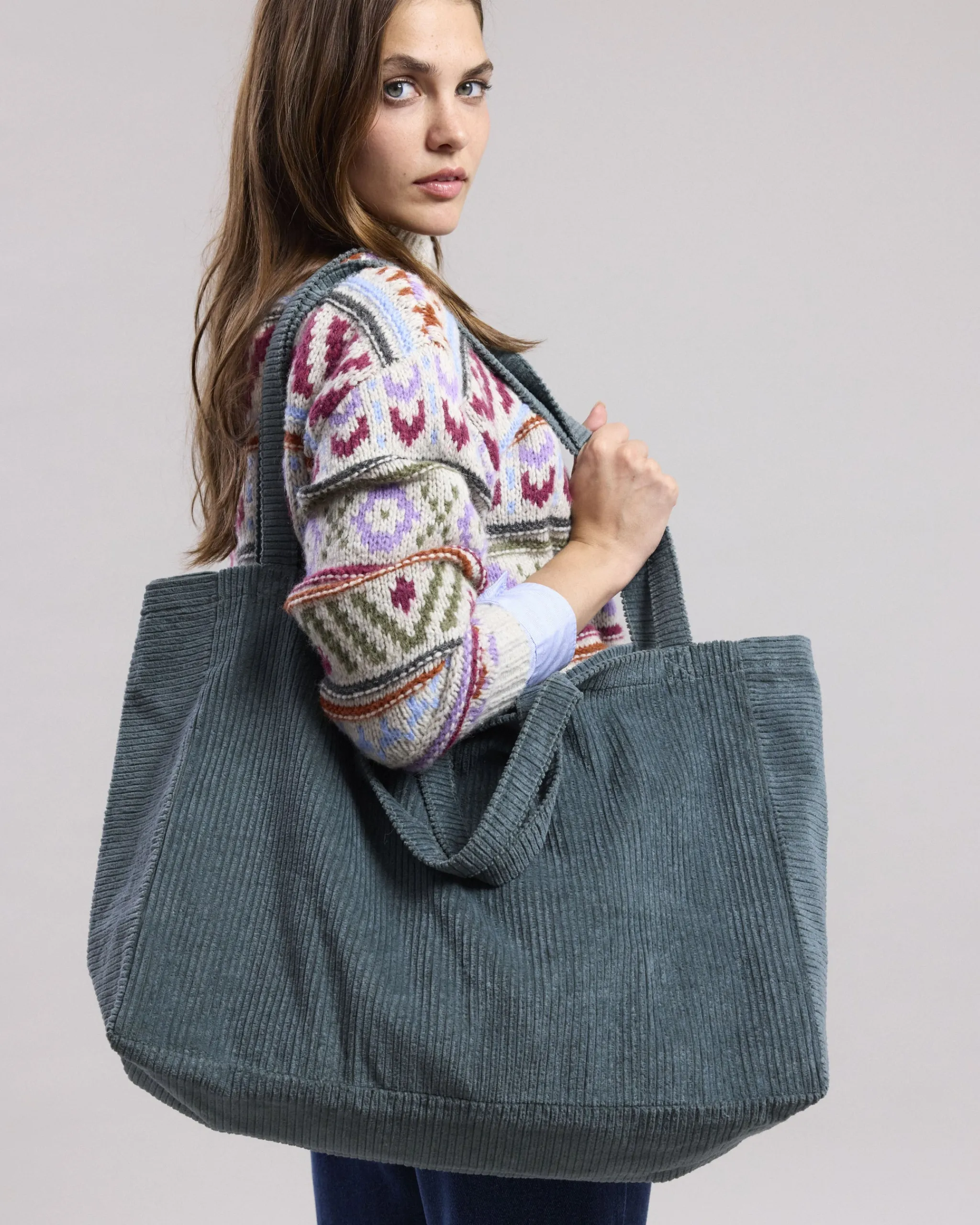 large_bag_0-1.webp Large Bag<Hartford Store