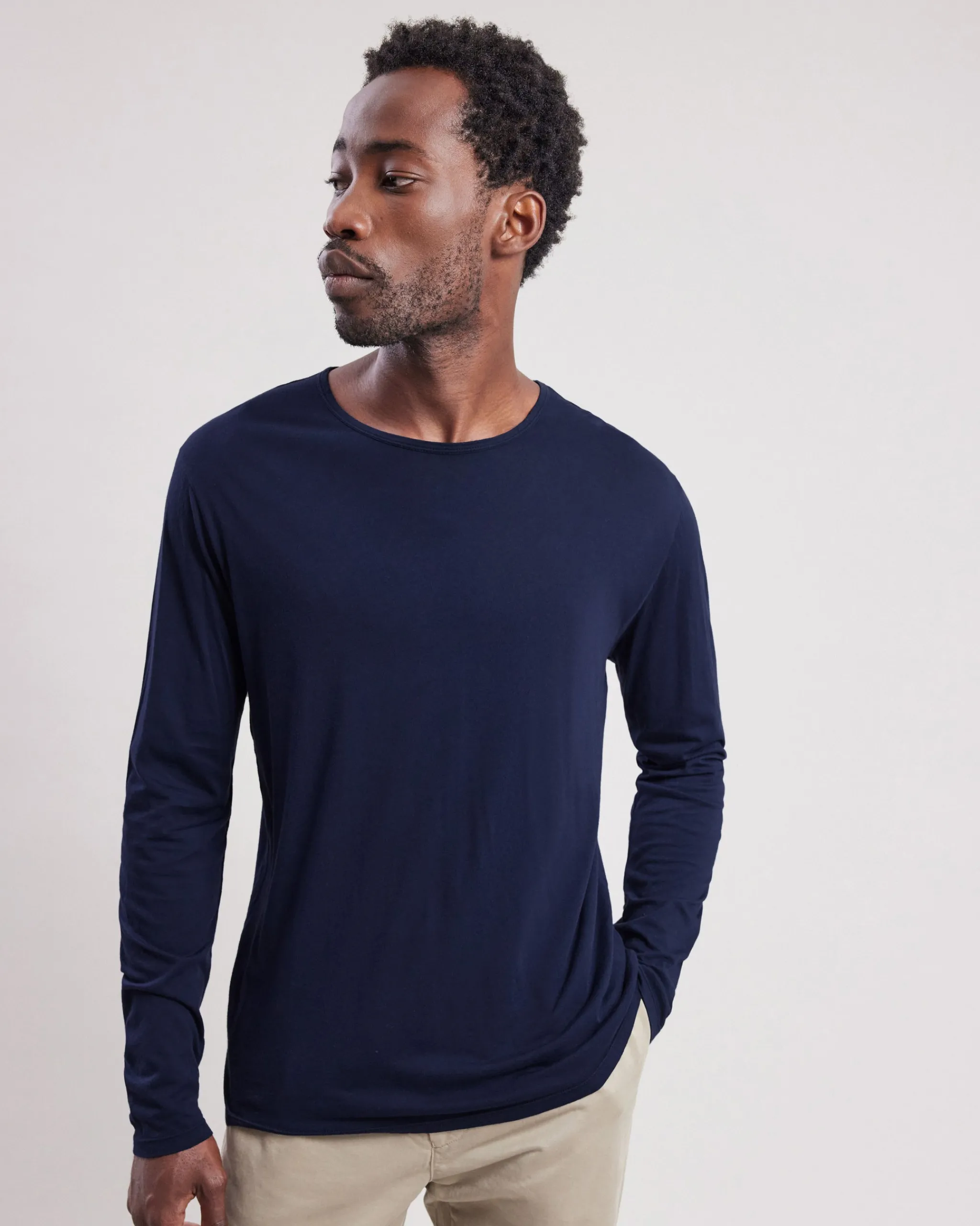 light_crew_tshirt_0-6.webp Light Crew T-shirt<Hartford Hot