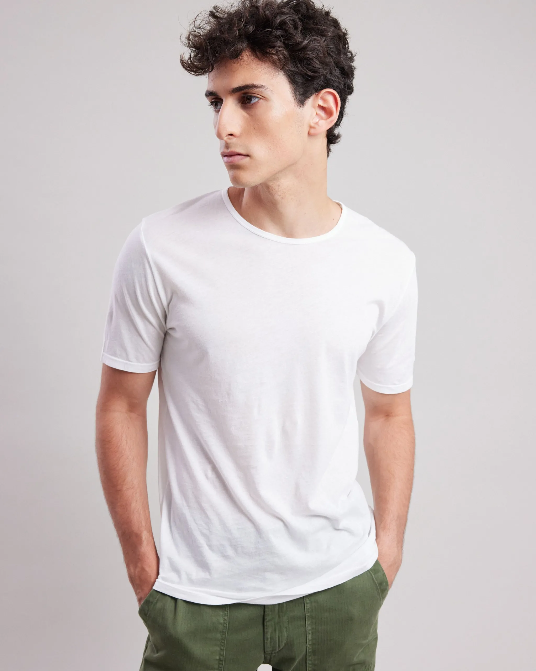 light_crew_tshirt_0-7.webp Light Crew T-shirt<Hartford Sale