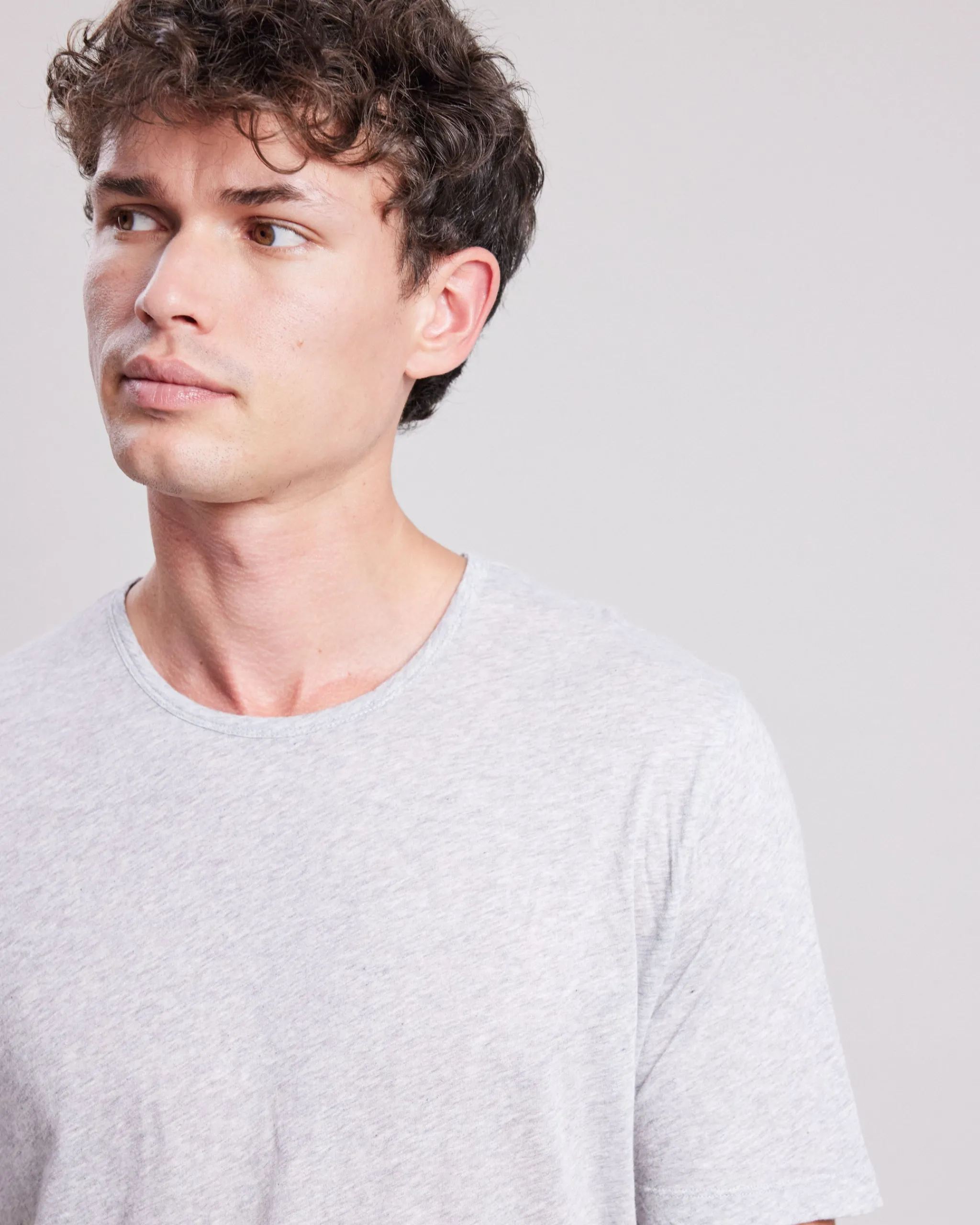 light_crew_tshirt_1-1.webp Light Crew T-shirt<Hartford Outlet