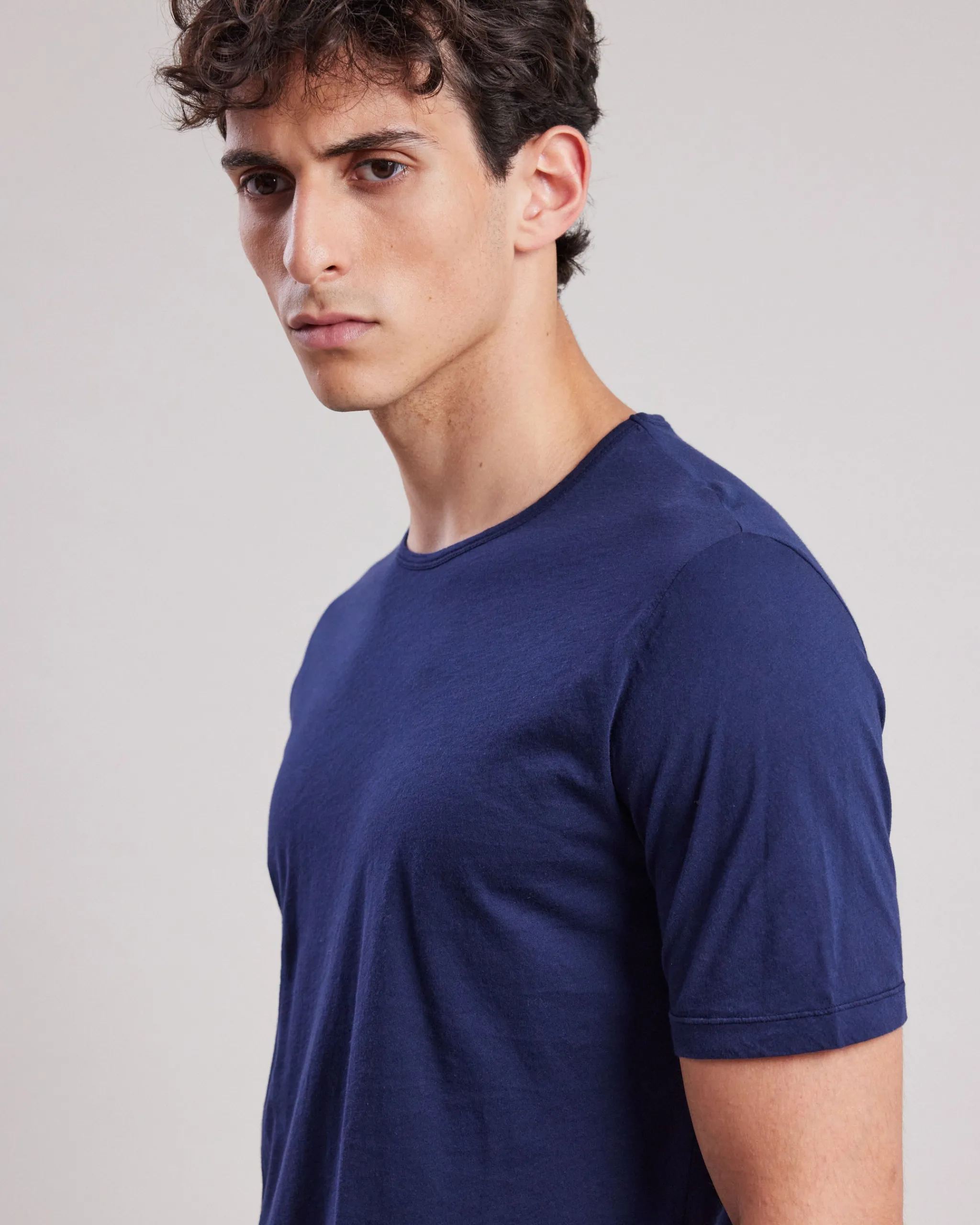 light_crew_tshirt_1-3.webp Light Crew T-shirt<Hartford Cheap