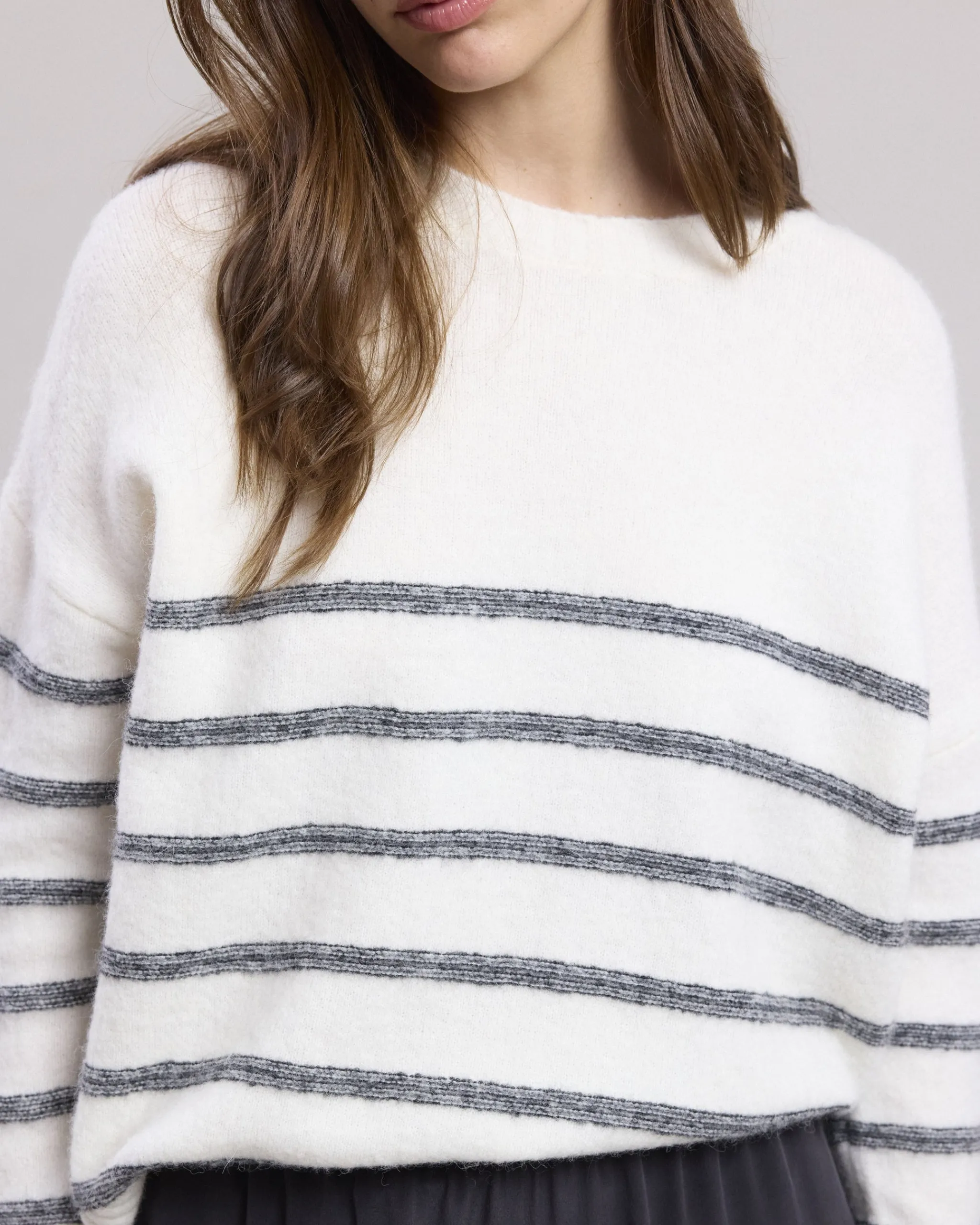 manta_sweater_2.webp Manta Sweater<Hartford Discount
