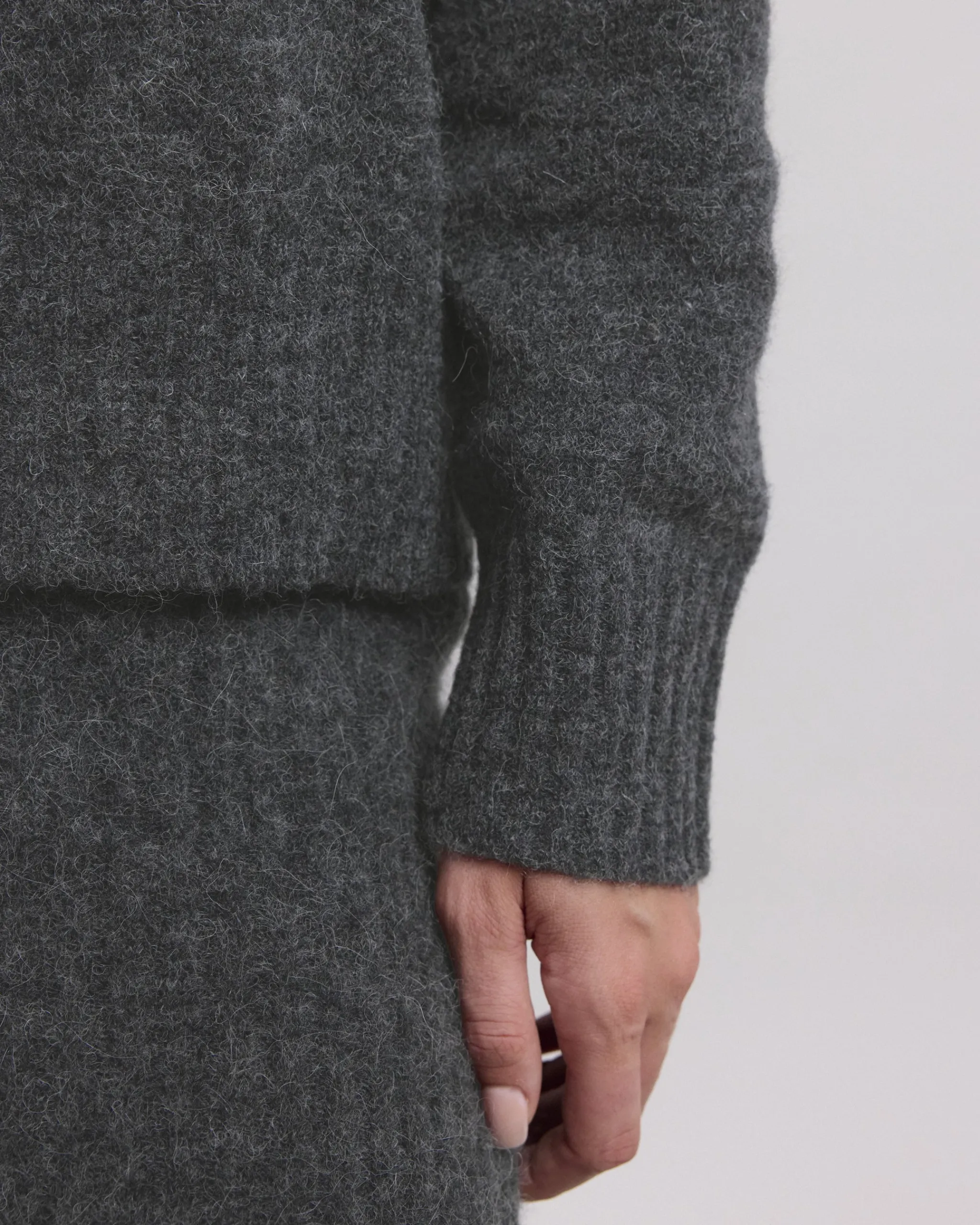matrix_sweater_2-1.webp Matrix Sweater<Hartford Store