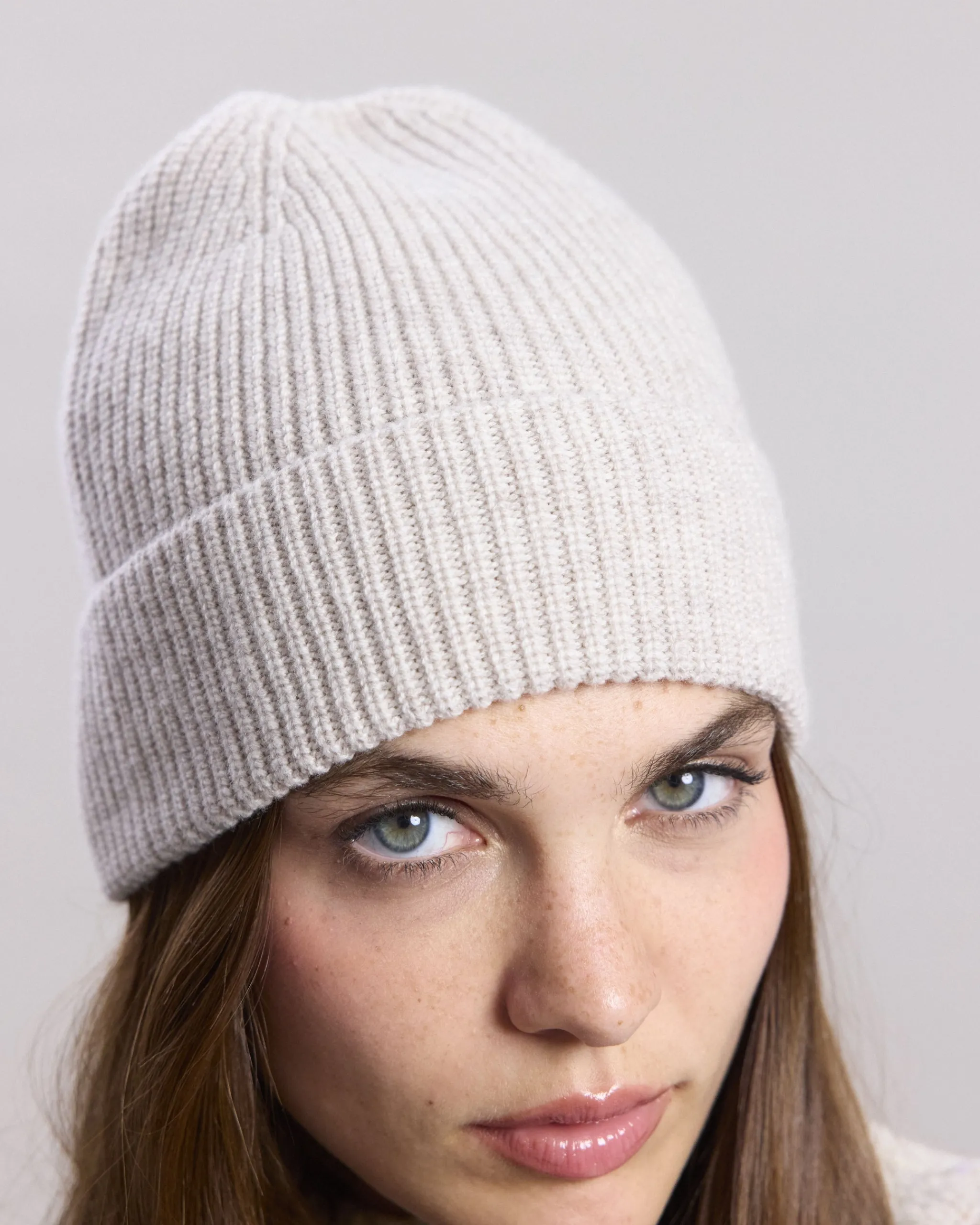 melva_beanie_1-2.webp Melva Beanie<Hartford Hot