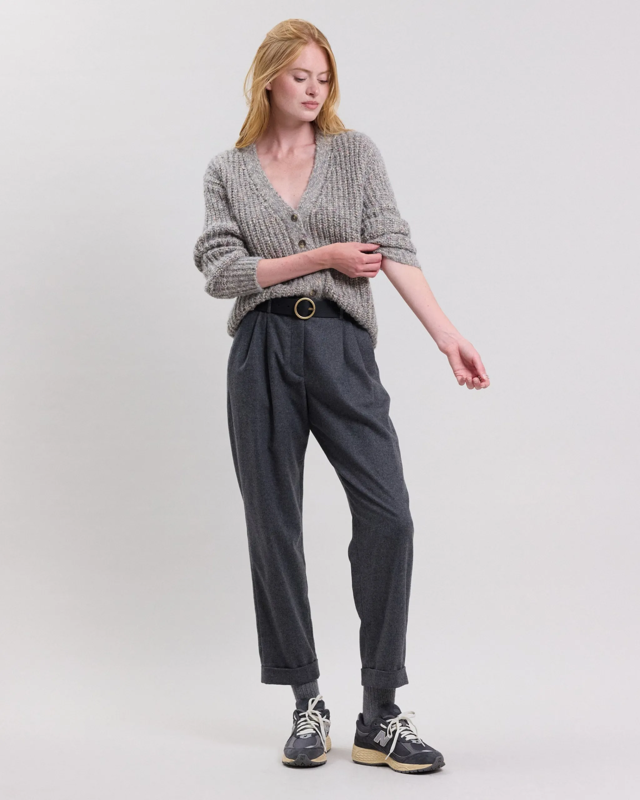 monia_cardigan_1.webp Monia Cardigan<Hartford Hot