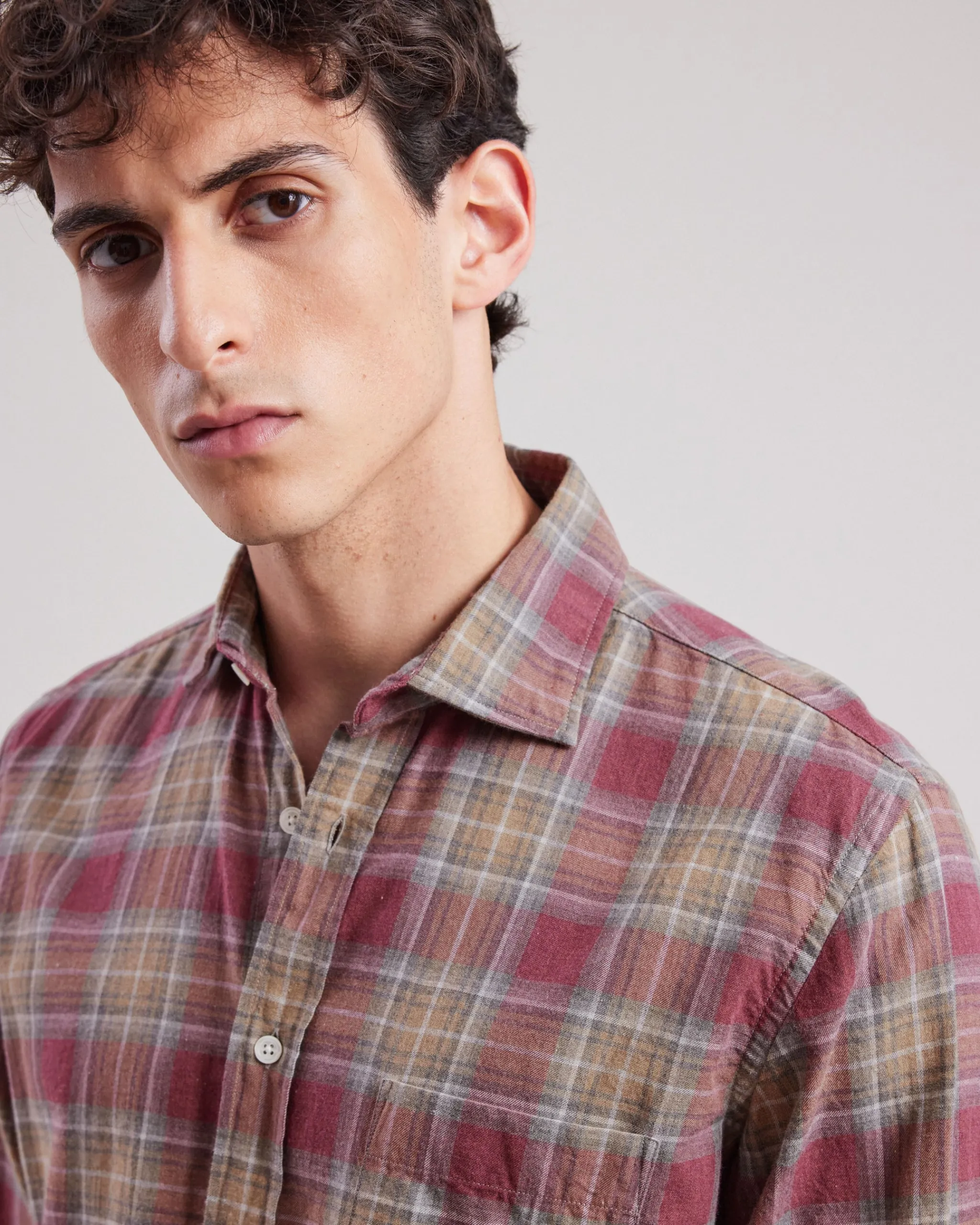 paul_shirt_1-26.webp Paul Shirt<Hartford Discount