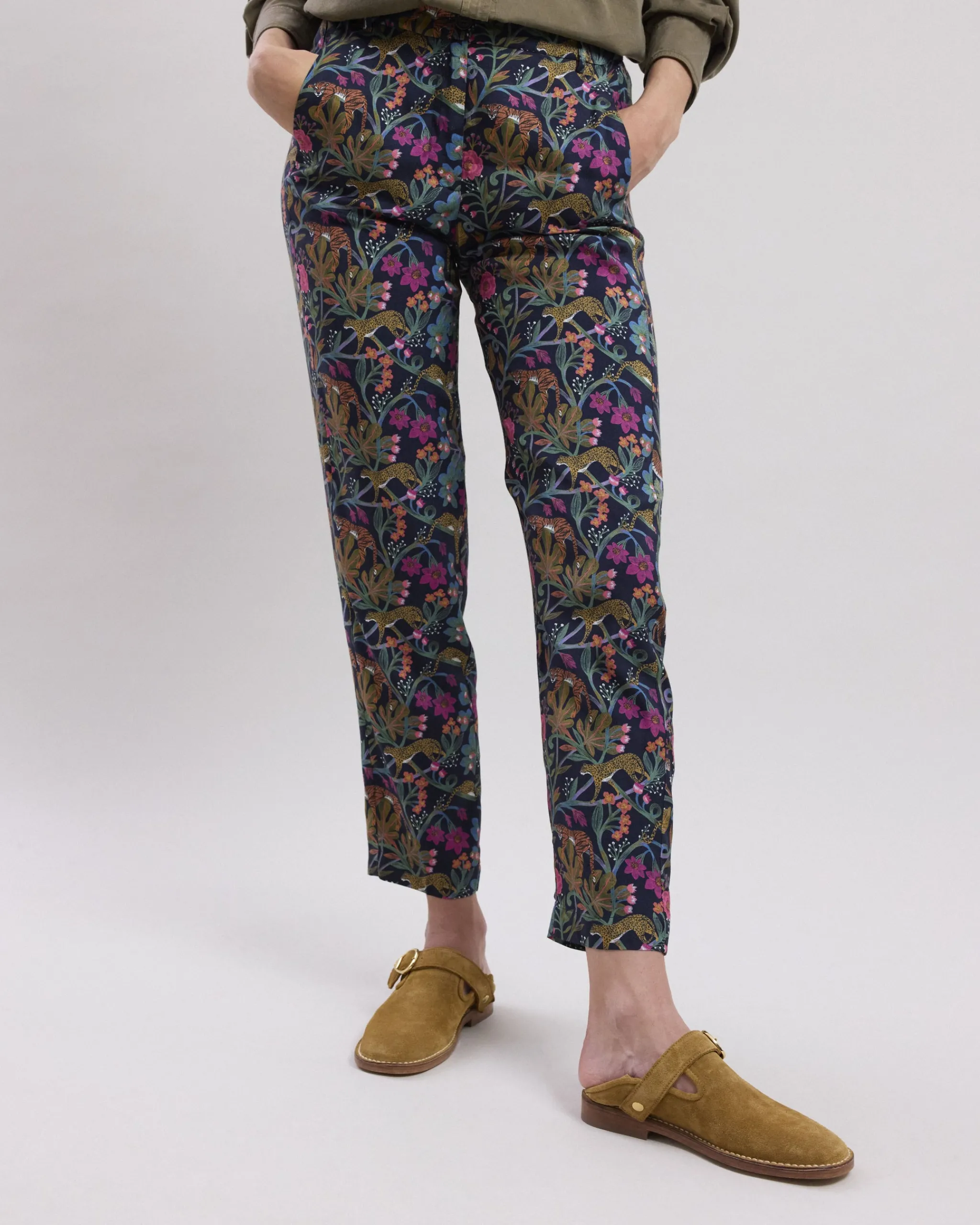 perfecto_pants_1.webp Perfecto Pants<Hartford New
