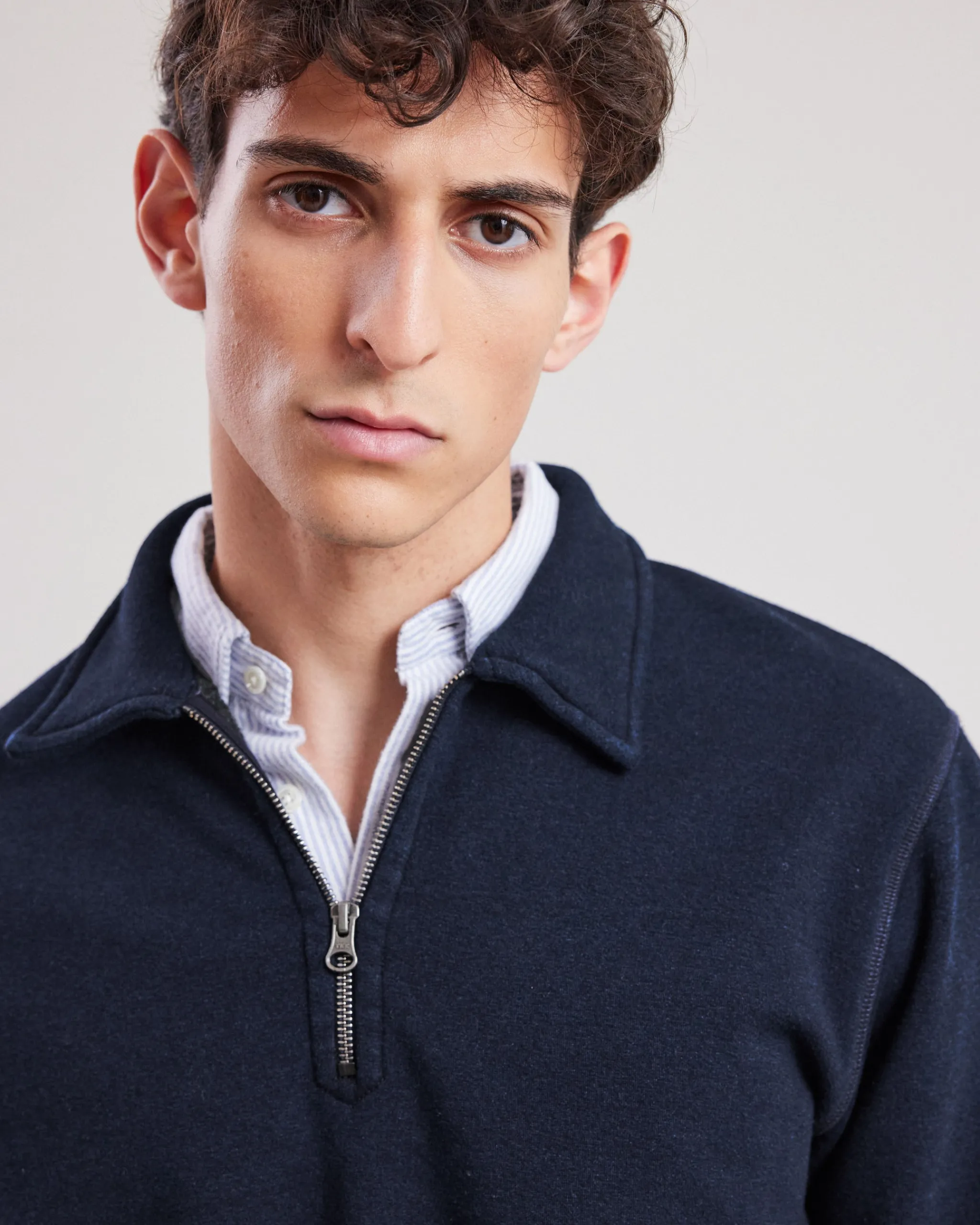 polo_zipper_sweatshirt_3.webp Polo Zipper Sweatshirt<Hartford Discount