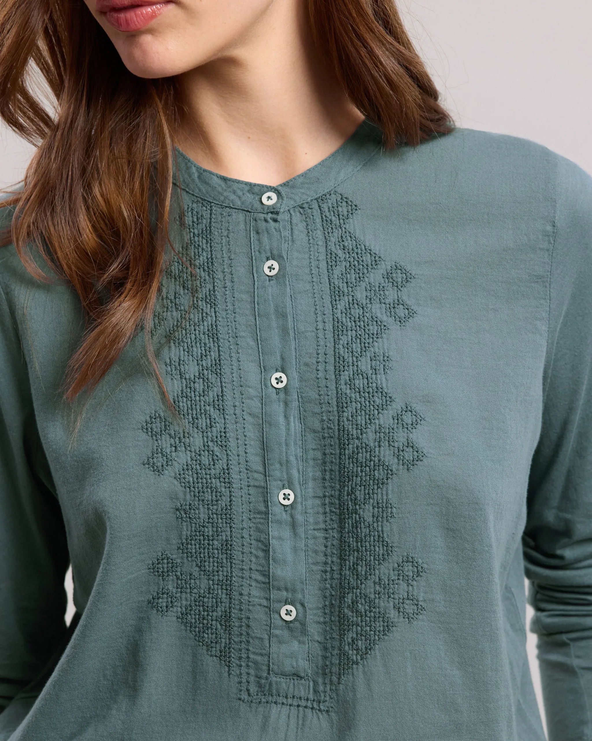taenia_tshirt_1.webp Taenia T-Shirt<Hartford Store