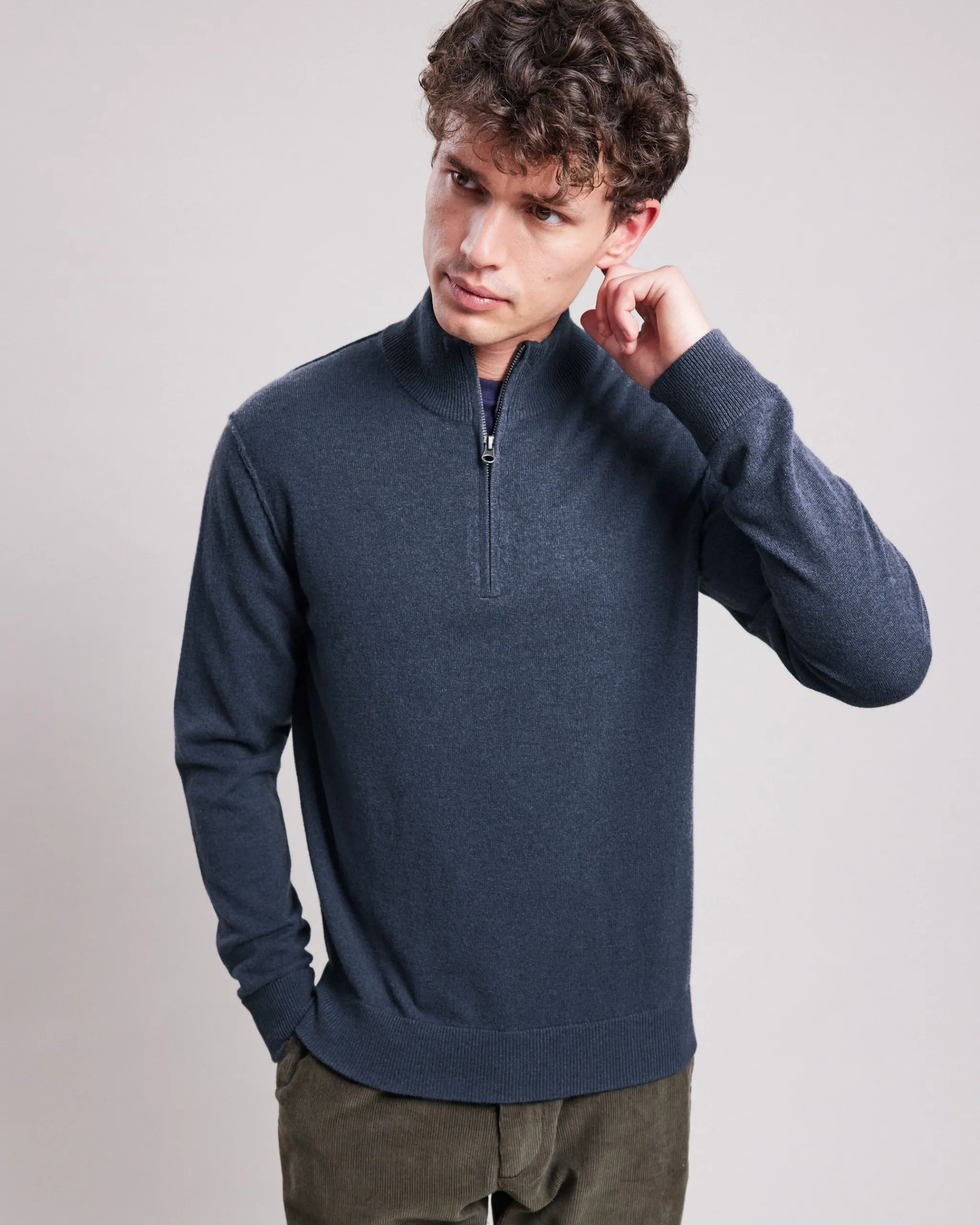trucker_sweater_1-1.webp Trucker Sweater<Hartford Shop