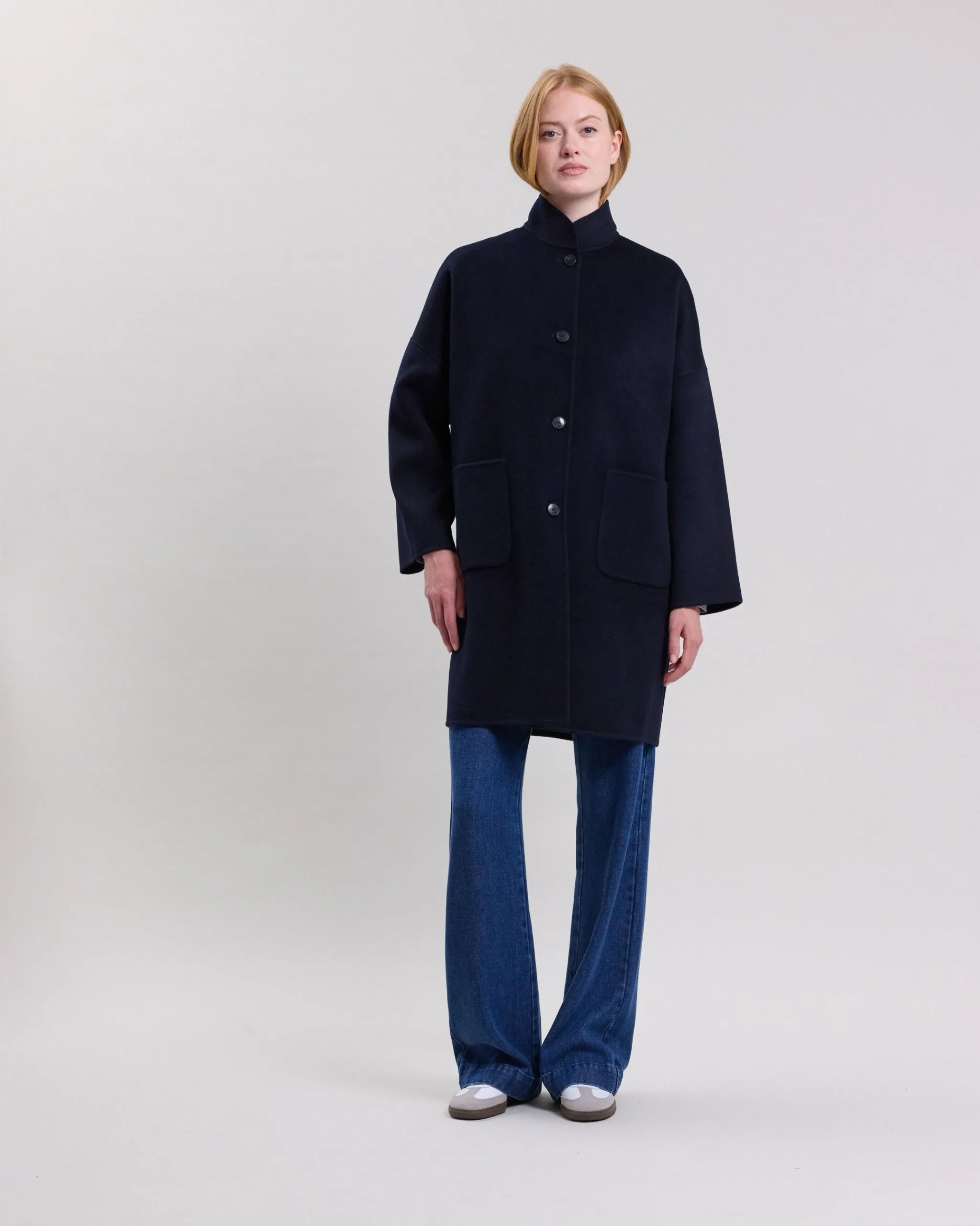 vadim_coat_2.webp Vadim Coat<Hartford Best