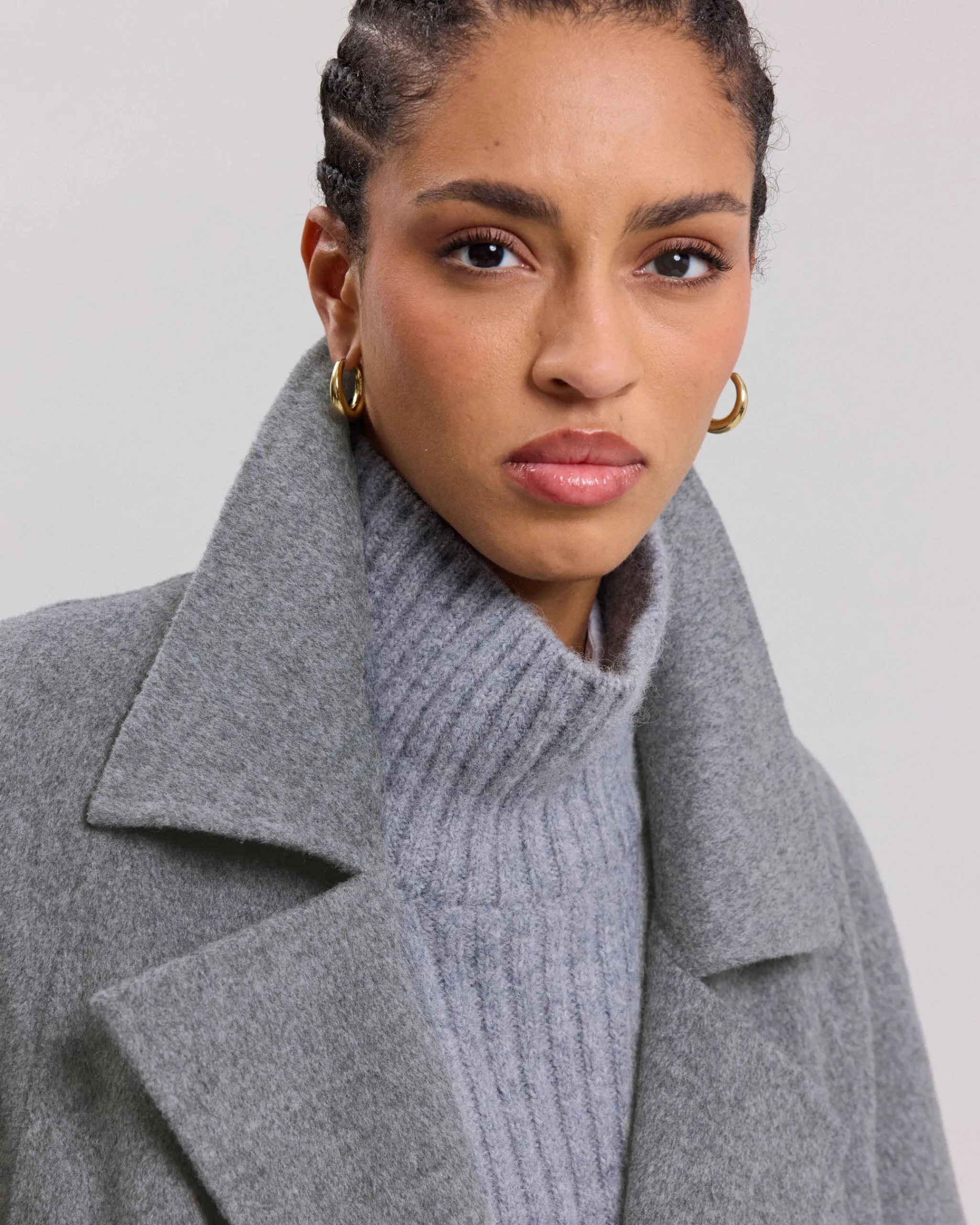 valencia_coat_3.webp Valencia Coat<Hartford Best Sale