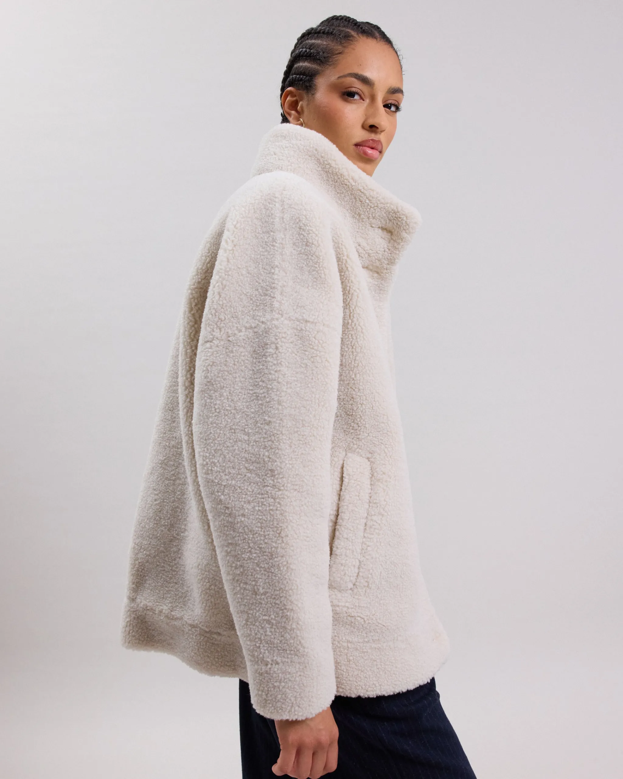 valery_coat_3.webp Valery Coat<Hartford Store