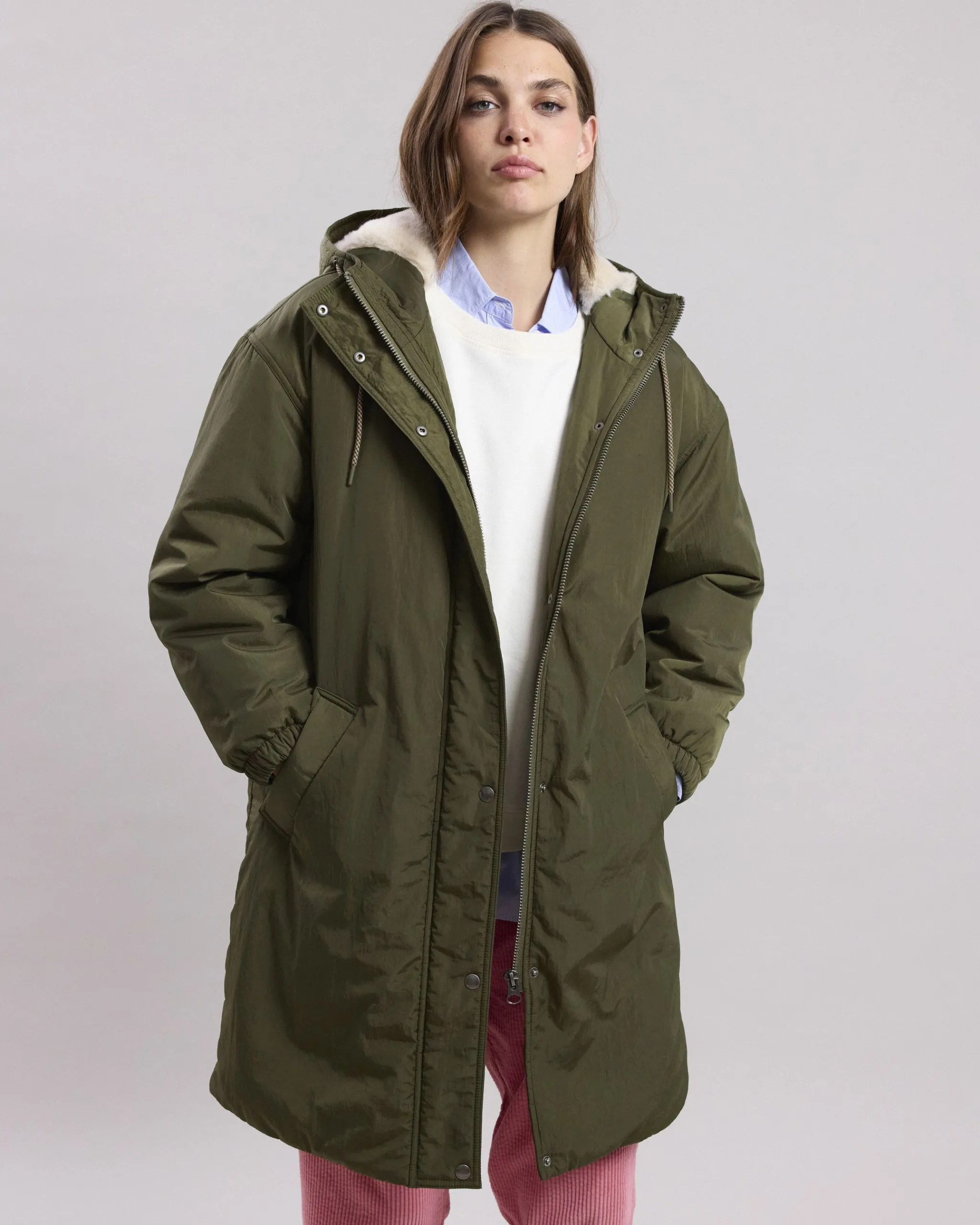 venlo_coat_2.webp Venlo Coat<Hartford Hot