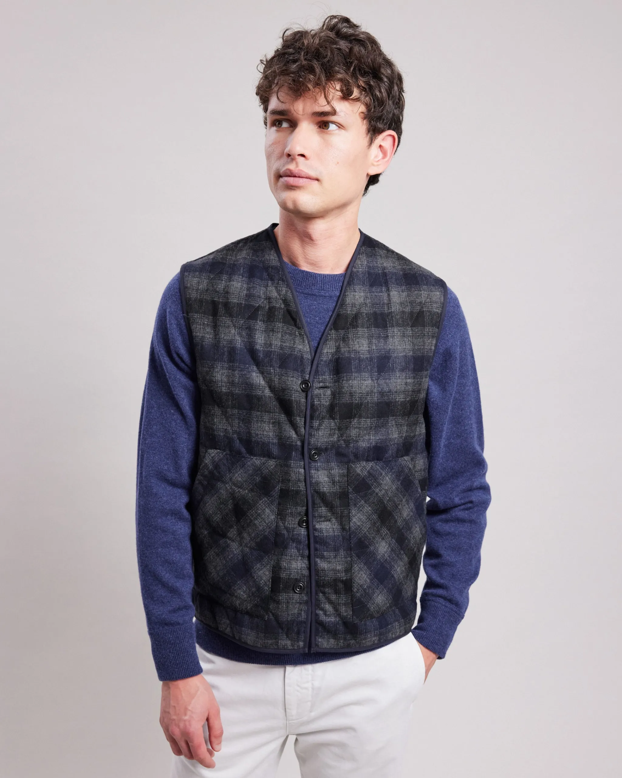 vince_vest_0-1.webp Vince Vest<Hartford Best Sale
