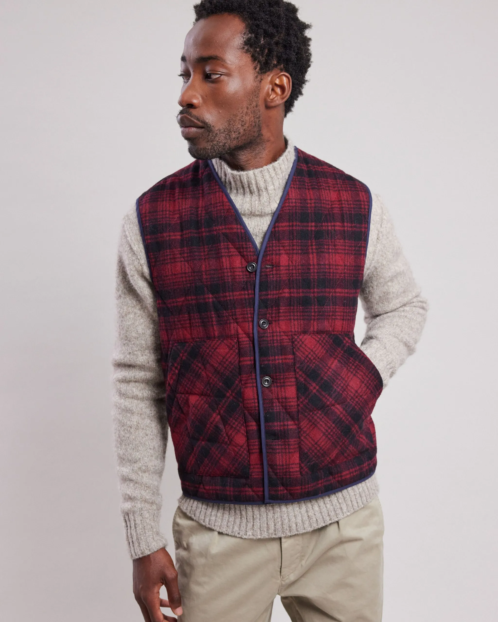 vince_vest_0.webp Vince Vest<Hartford Clearance