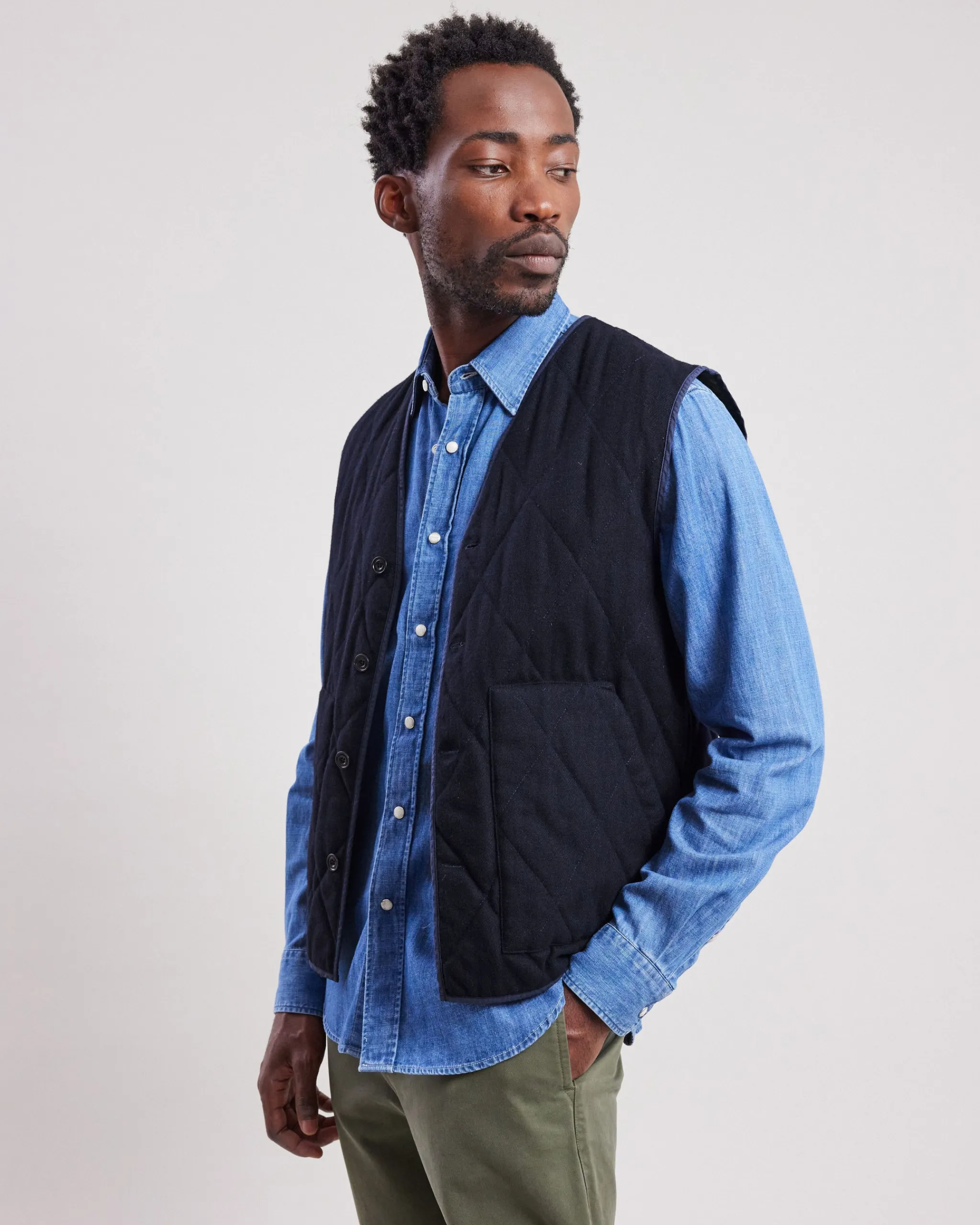 vince_vest_1-4.webp Vince Vest<Hartford New